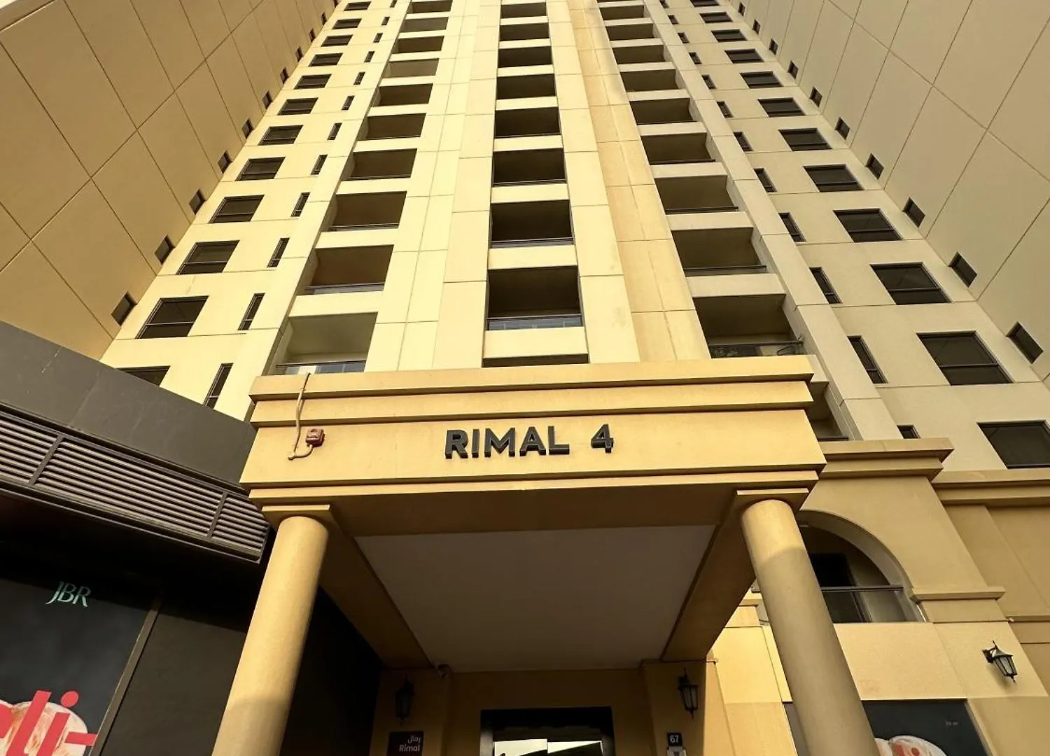 Travelers - Dubai Marina Hostel 0*,  الإمارات العربية المتحدة